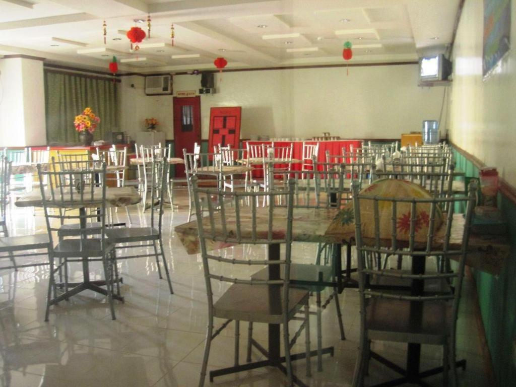 לגאזפי Magayon Hotel מראה חיצוני תמונה