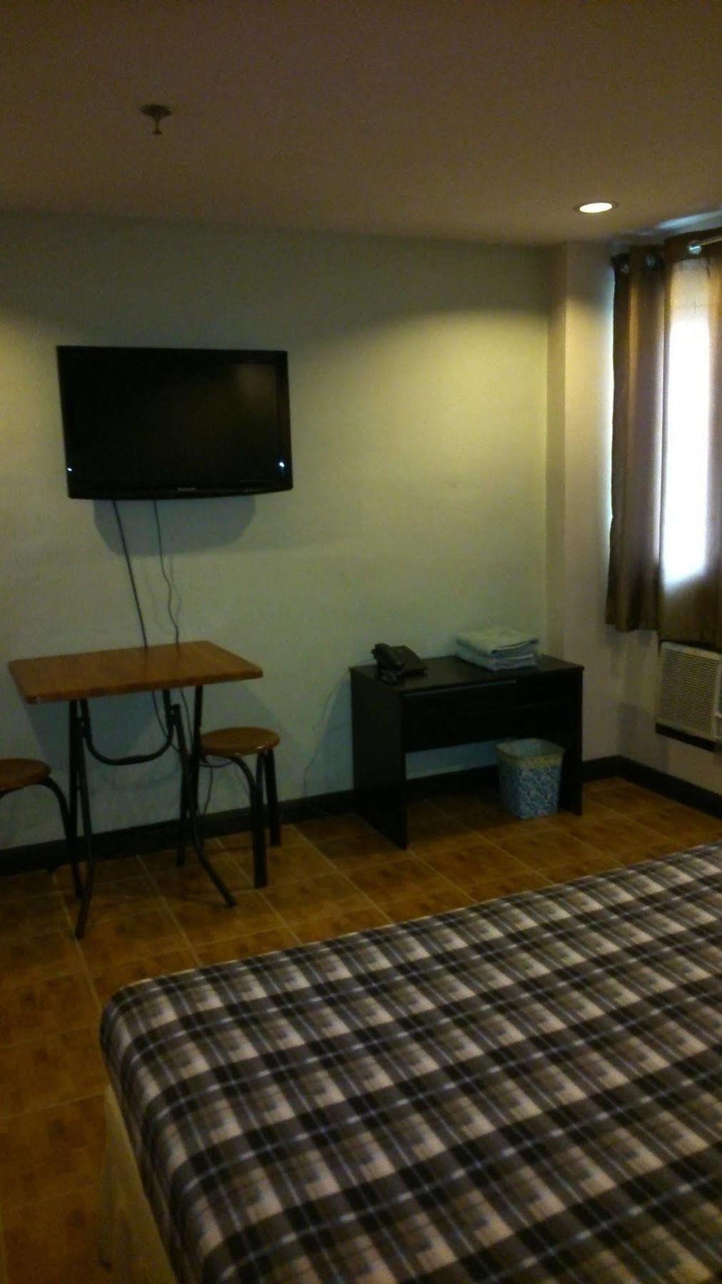 לגאזפי Magayon Hotel מראה חיצוני תמונה